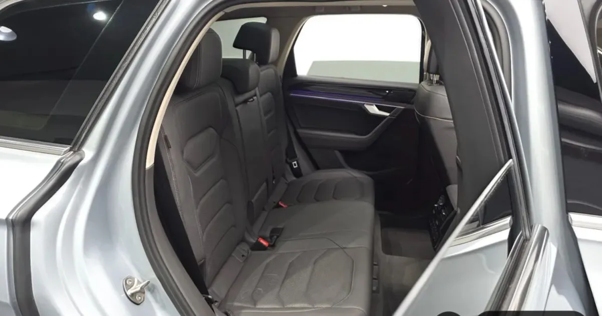 VOLKSWAGEN TOUAREG 2023