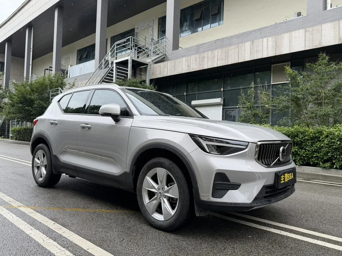VOLVO XC40 B3 SMART FASHION 2023