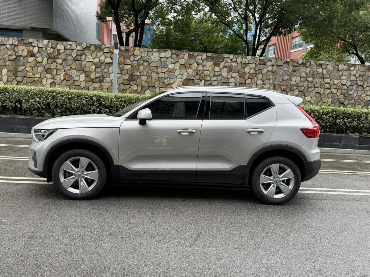 VOLVO XC40 B3 SMART FASHION 2023