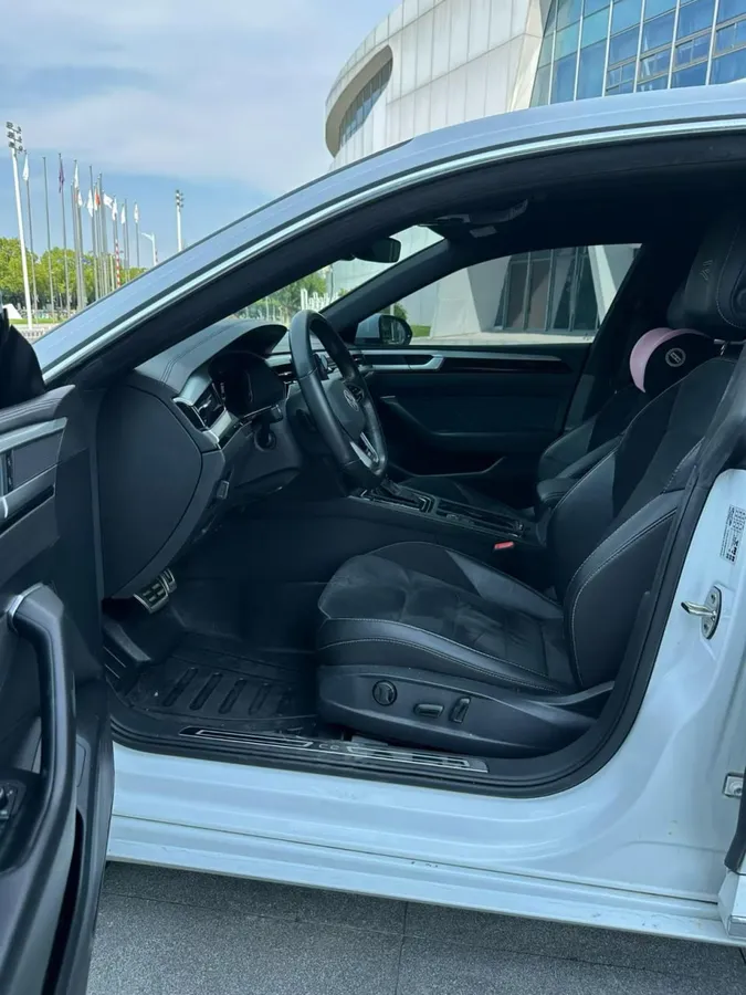 VOLKSWAGEN CC 2023