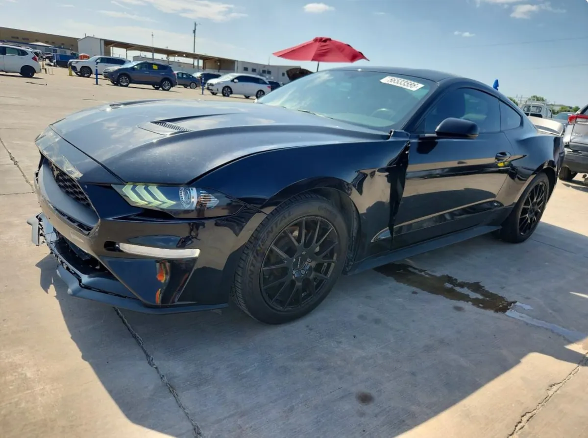 FORD MUSTANG СОЗДАННАЯ РВАТЬ АСФАЛЬТ 2020
