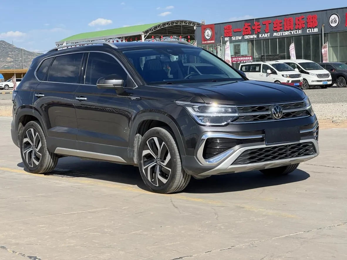 VOLKSWAGEN THARU 2023