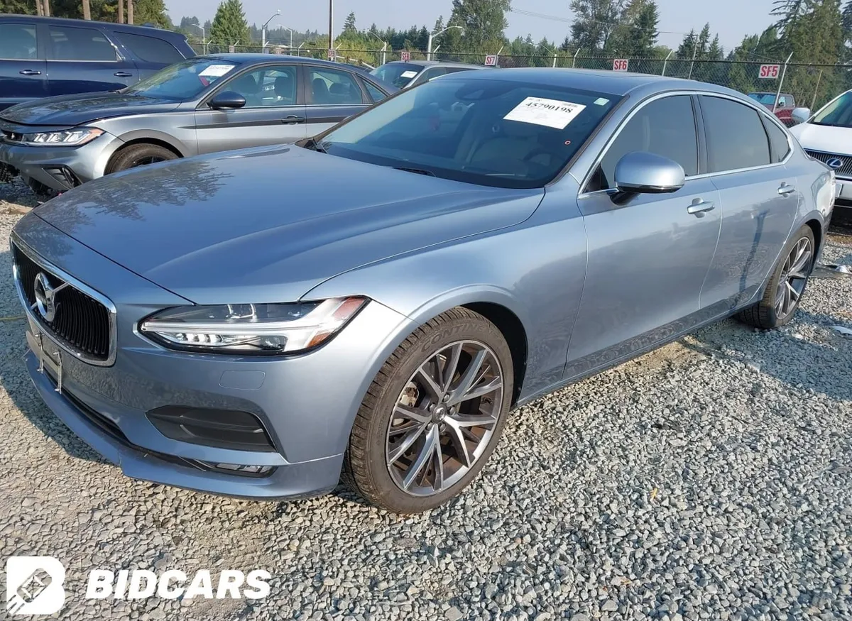 VOLVO S90 T5 MOMENTUM 2018