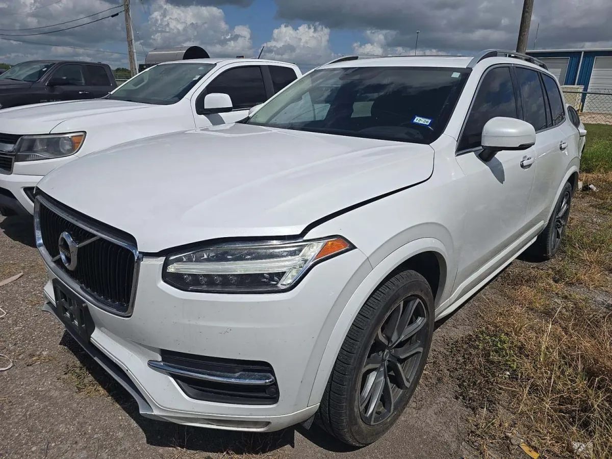 VOLVO XC90 T6 MOMENTUM 2019