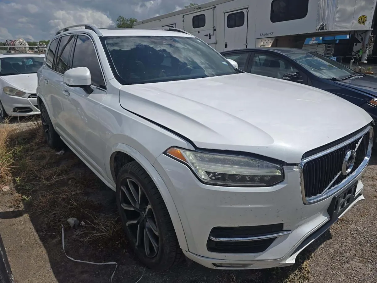 VOLVO XC90 T6 MOMENTUM 2019