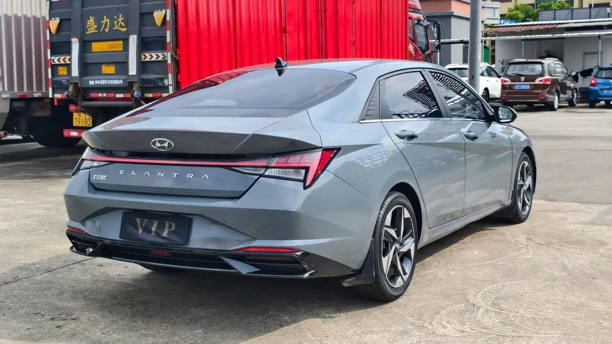 HYUNDAI ELANTRA ELITE 2022