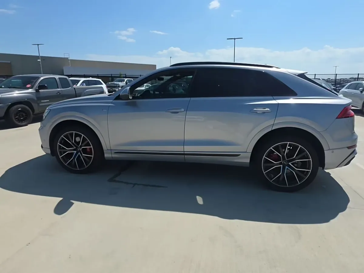 AUDI Q8 PRESTIGE (МАКСИМАЛЬНАЯ) 2019