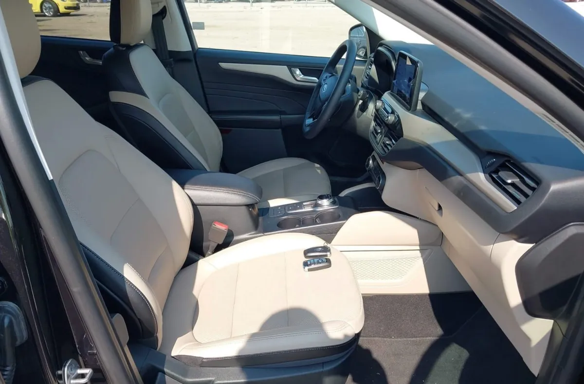 FORD ESCAPE SEL 2022