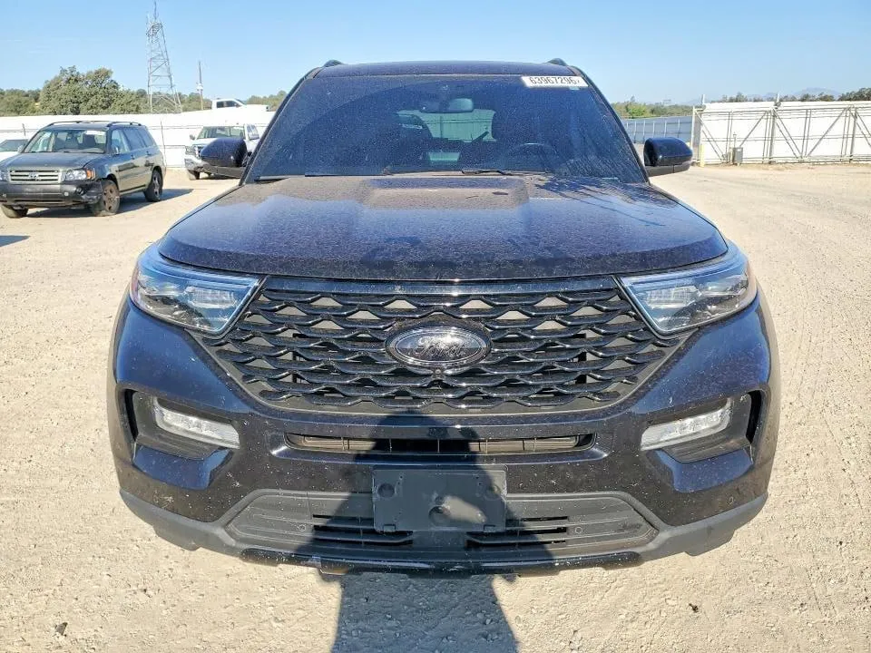 FORD EXPLORER PLATINUM 2023