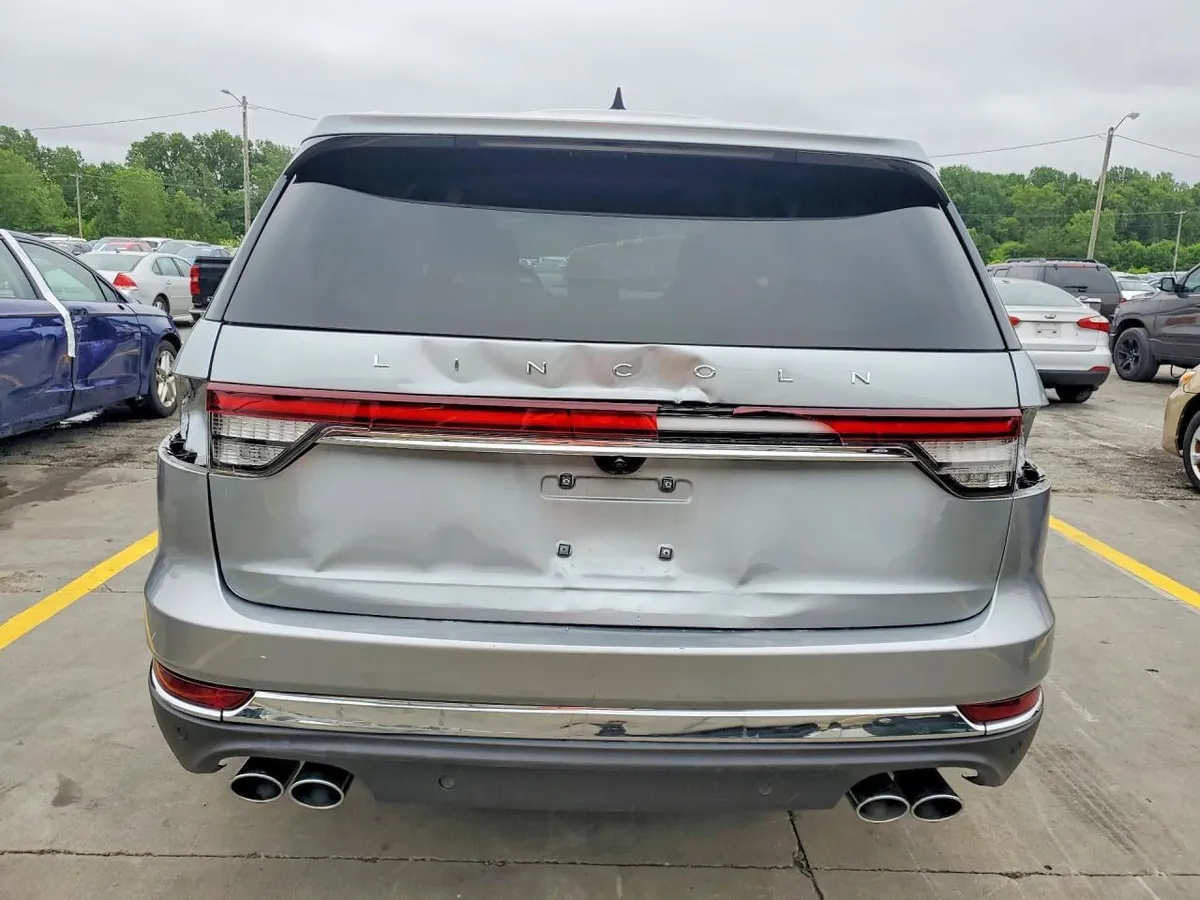 LINCOLN AVIATOR RESERVE 2023