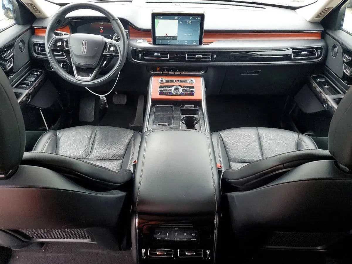 LINCOLN AVIATOR RESERVE 2023