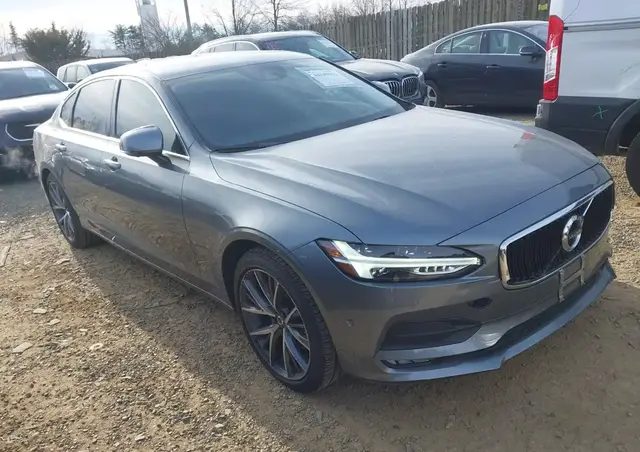VOLVO S90 T5 MOMENTUM 2018