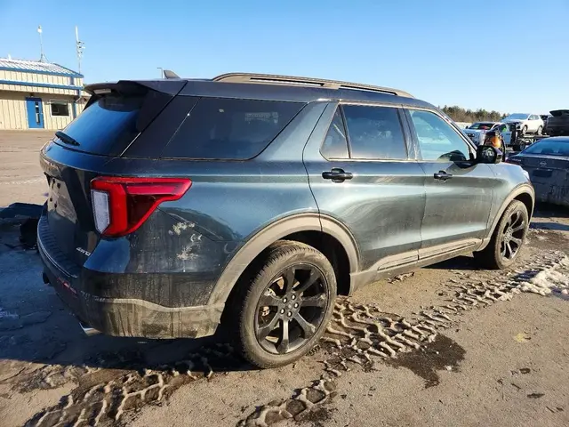 FORD EXPLORER ST-LINE 2023