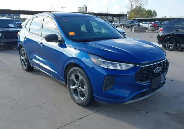 FORD ESCAPE ST-LINE 2023
