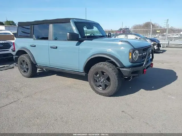 FORD BRONCO BLACK DIAMOND 2022