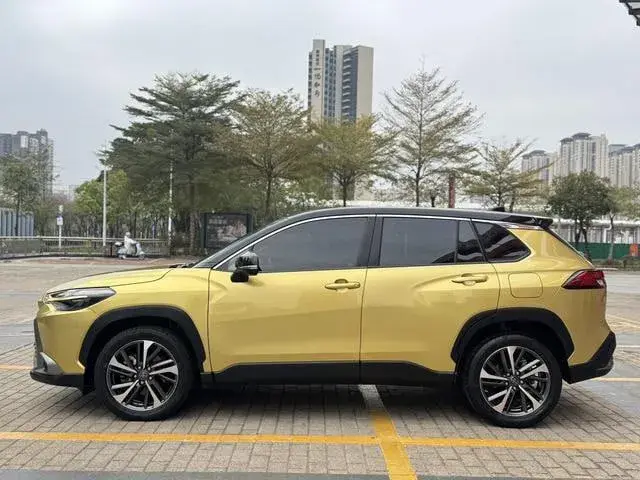 TOYOTA COROLLA CROSS 2022
