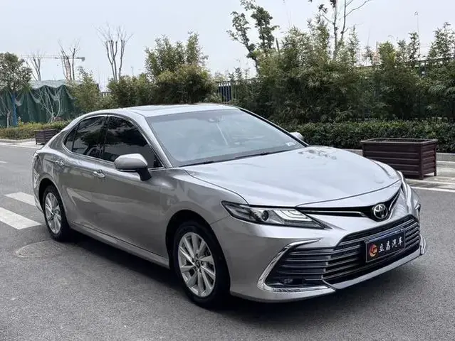 TOYOTA CAMRY 2023