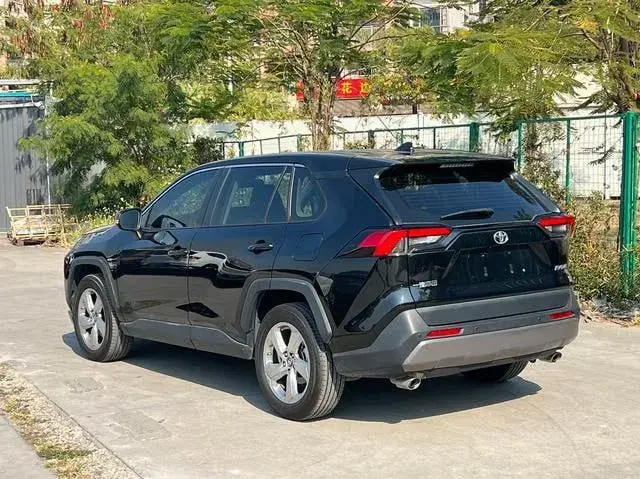TOYOTA RAV4 2021