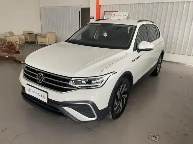 VOLKSWAGEN TIGUAN L 2022