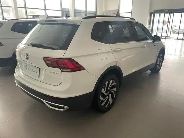 VOLKSWAGEN TIGUAN L 2022