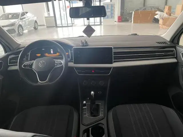 VOLKSWAGEN TIGUAN L 2022