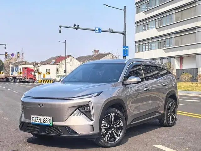 GEELY GALAXY L7 2023