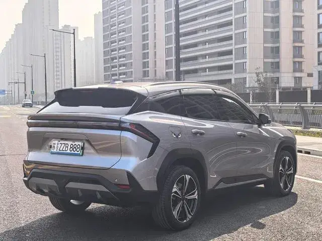 GEELY GALAXY L7 2023