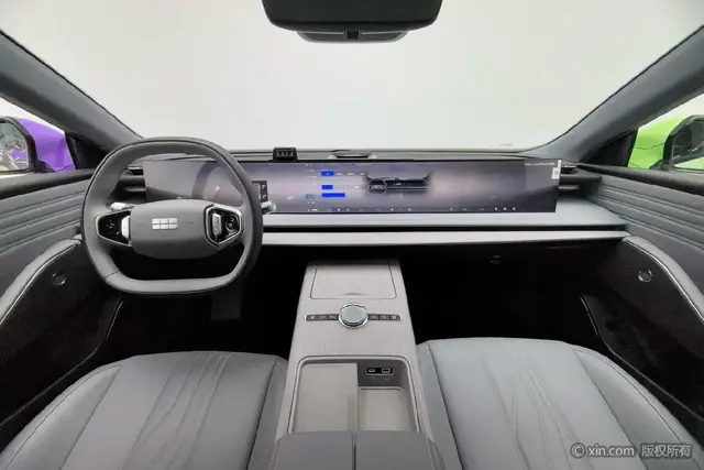 GEELY GALAXY E8 2024