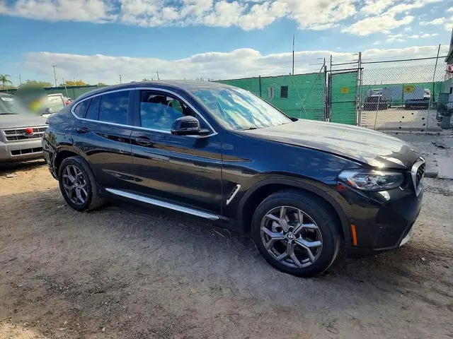 BMW X4 2023