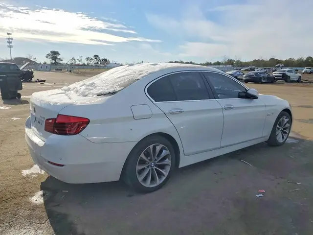 BMW 528 XI 2016