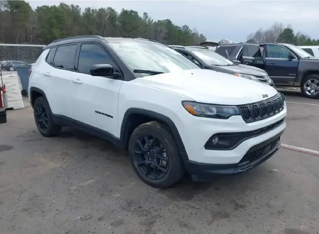 JEEP COMPASS ALTITUDE 4X4 2023