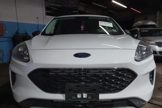 FORD ESCAPE 2022