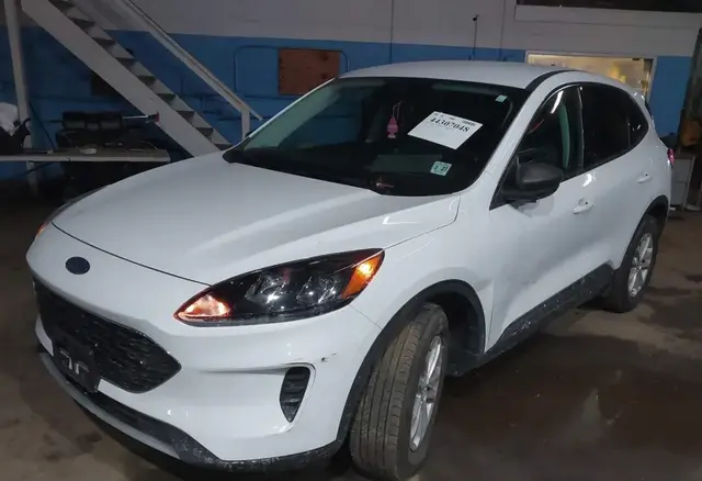 FORD ESCAPE 2022