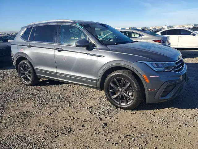 VOLKSWAGEN TIGUAN 2022