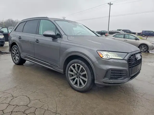 AUDI Q7 2023