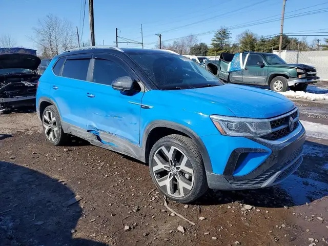 VOLKSWAGEN TAOS 2023