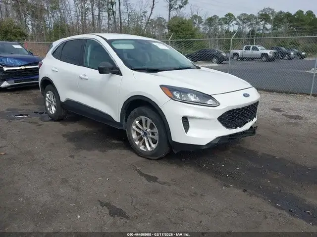 FORD ESCAPE SE 2022