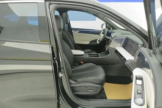 GEELY GALAXY L7 2023