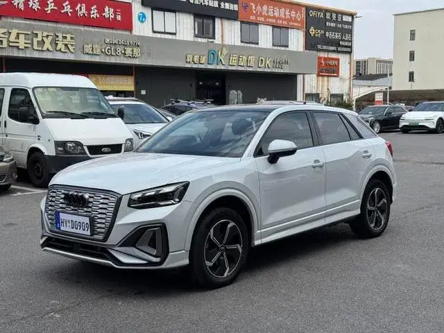 AUDI Q2L E-TRON 2022