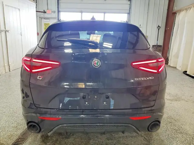 ALFA ROMEO STELVIO 2023