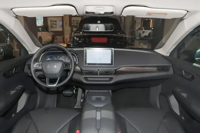 HONGQI EQM5 500-MILE TRAVEL EQM5 500-MILE RANGE TRAVEL 2025