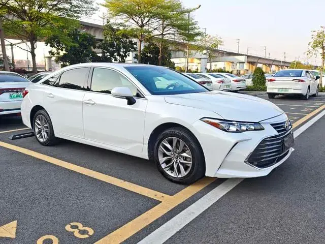 TOYOTA AVALON 2022