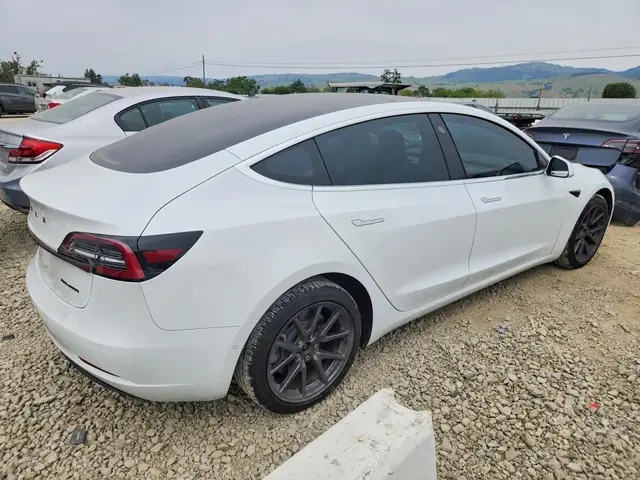 TESLA MODEL 3 LONG RANGE 2018