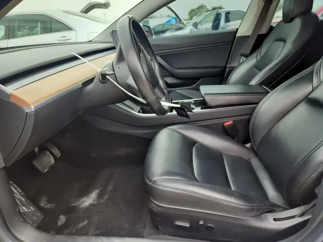 TESLA MODEL 3 LONG RANGE 2018