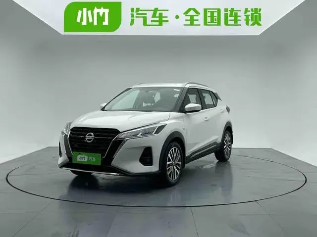 NISSAN KICKS 2022