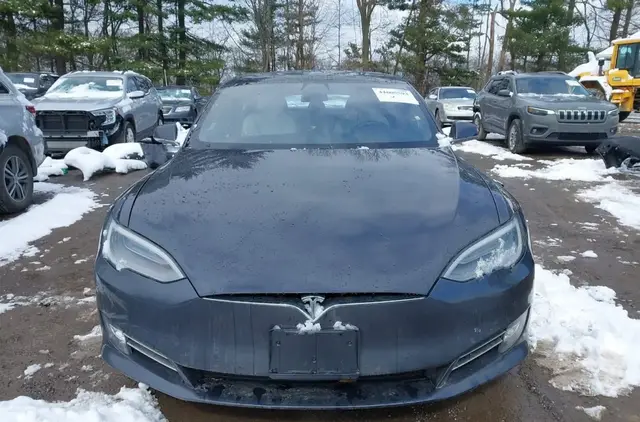 TESLA MODEL S 2020