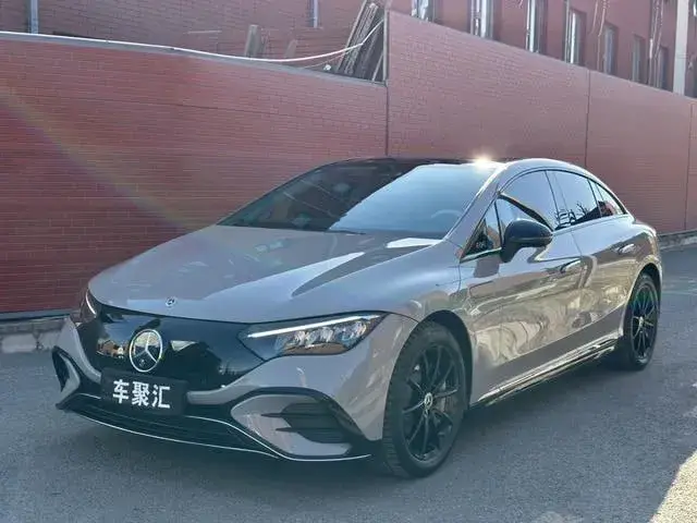 MERCEDES-BENZ EQ 2024