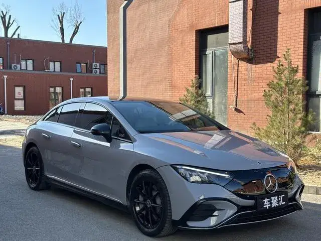 MERCEDES-BENZ EQ 2024