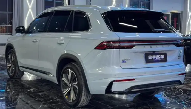 GEELY MONJARO 2022