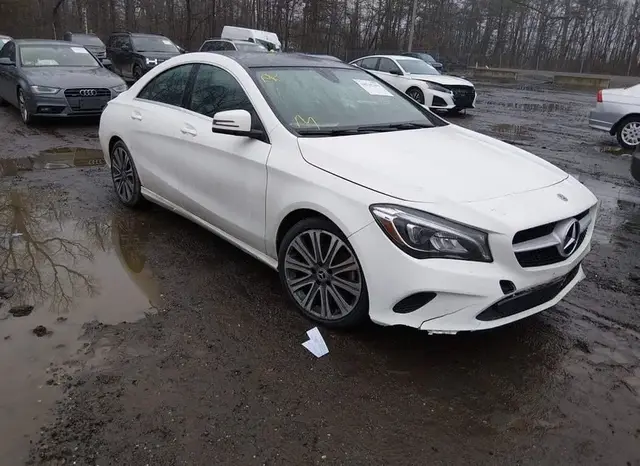 MERCEDES-BENZ CLA 250 4MATIC 2019